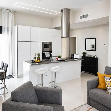 דירה Hillside Luxury By Nras *