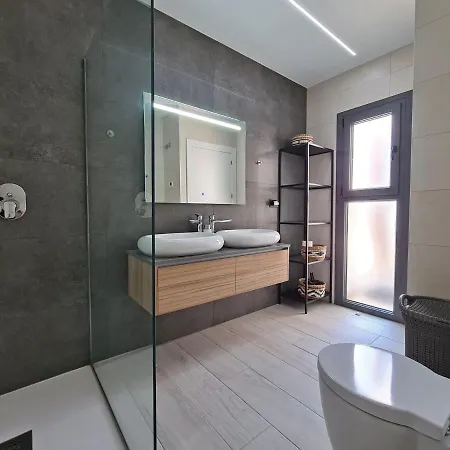 Hillside Luxury By Nras Apartment *