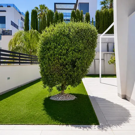 Hillside Luxury By Nras *