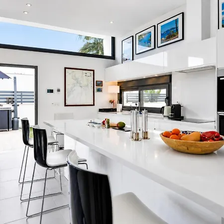 Hillside Luxury By Nras Appartement